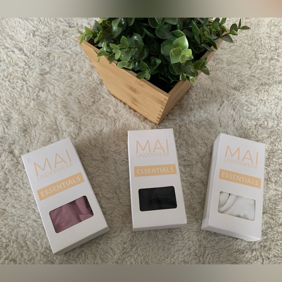 MAI Essentials Classic Bottom Bundle - Picture 10 of 11